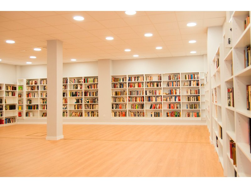 Reforma de librería en Zaragoza